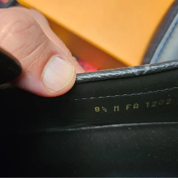 Authentic Louis Vuitton Monte Carlo Black Moccasin/Driving Shoes.SZ 8.5 - Picture 6 of 8